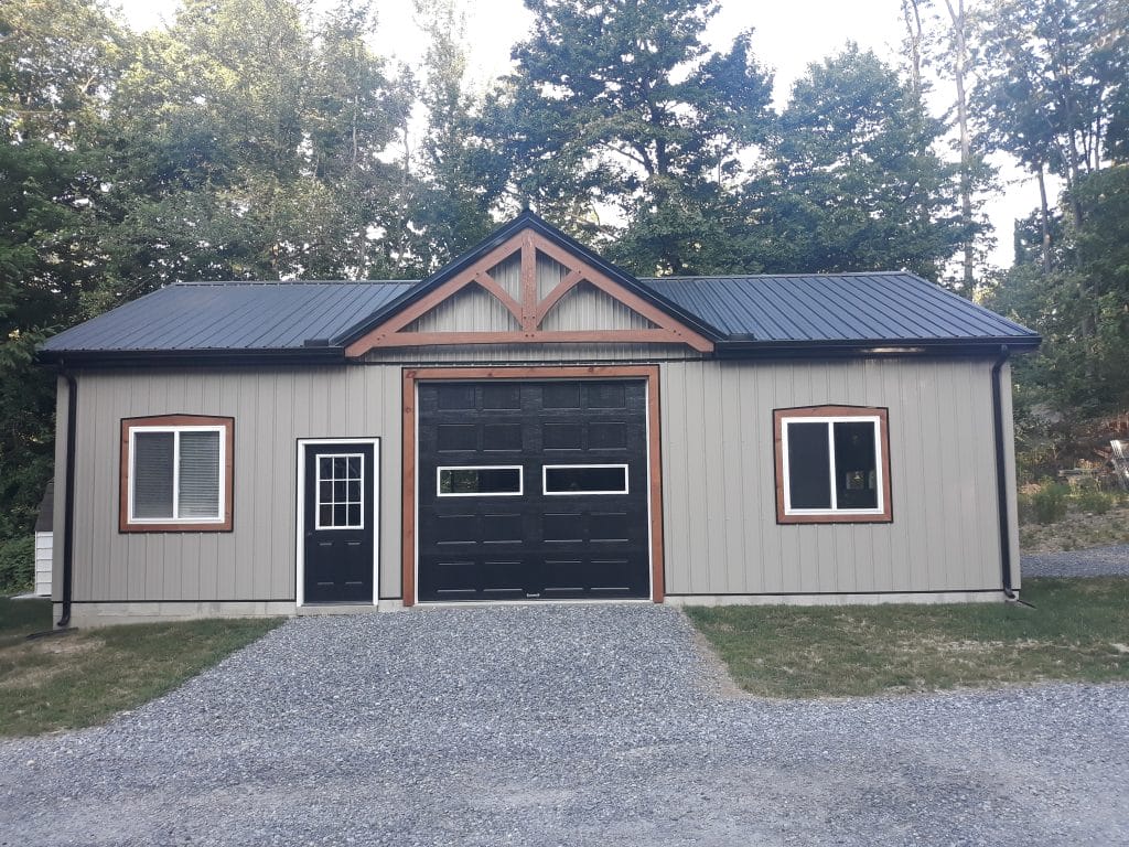 Barn/Garage